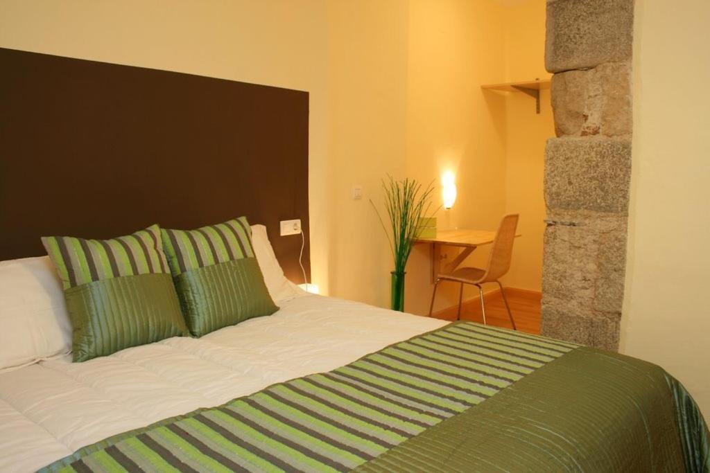 Apartamentos Caces Chambre photo