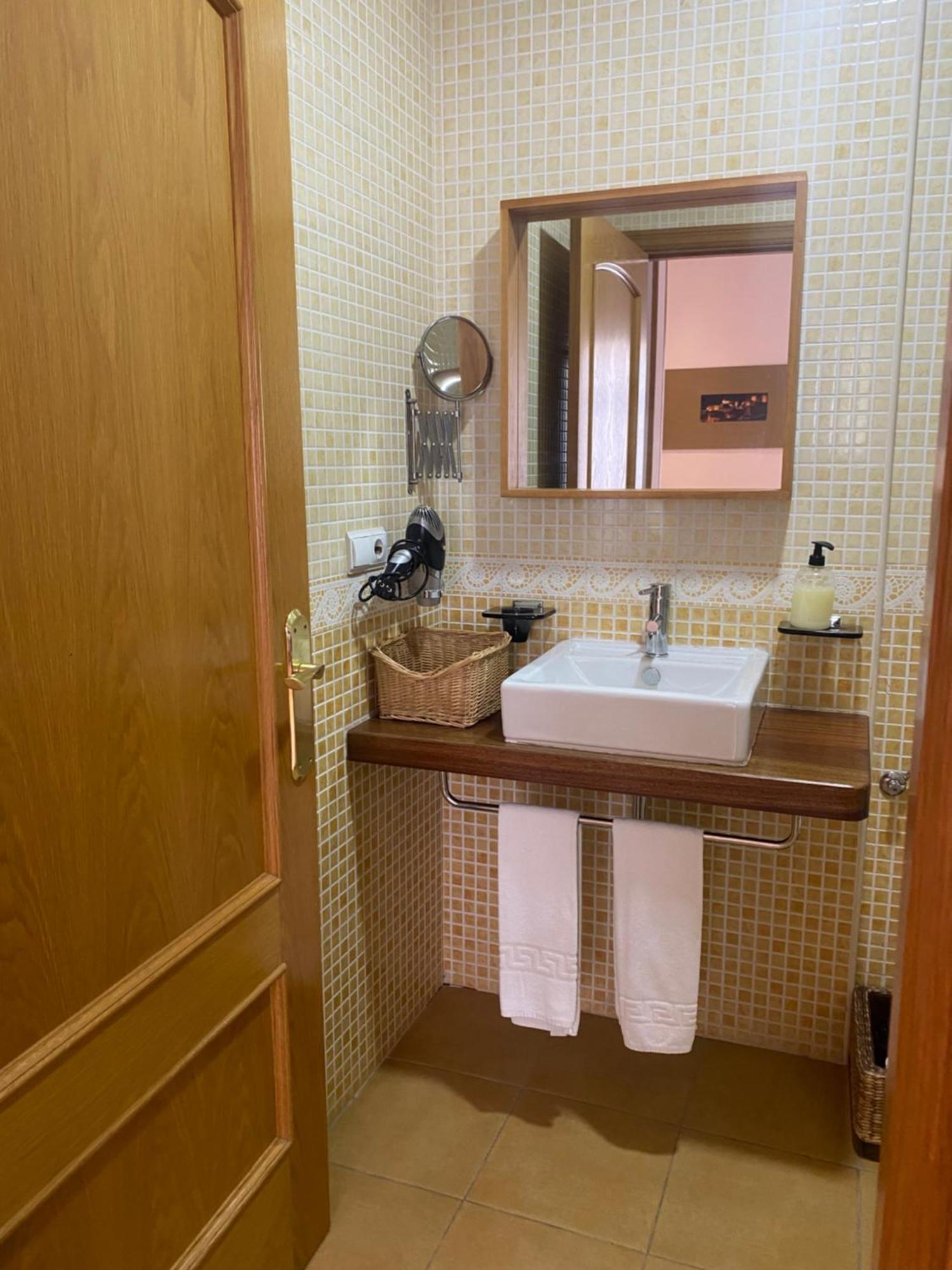 Apartamentos Caces Extérieur photo